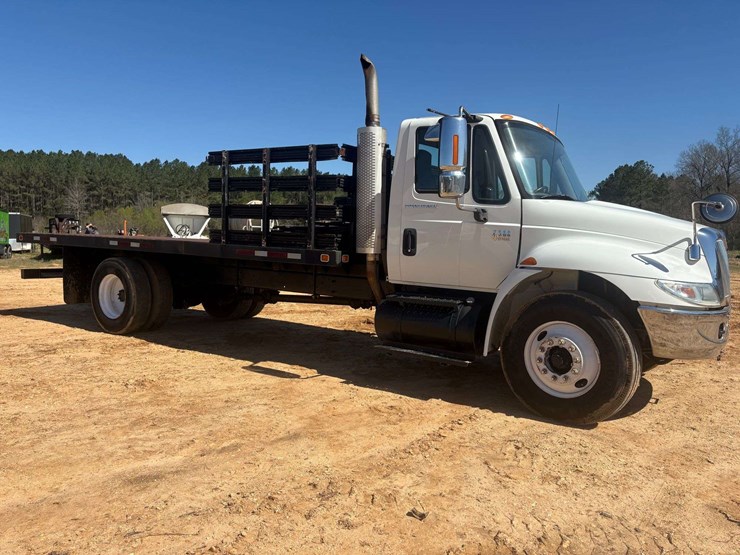 2007-international-durastar-4300-image-5