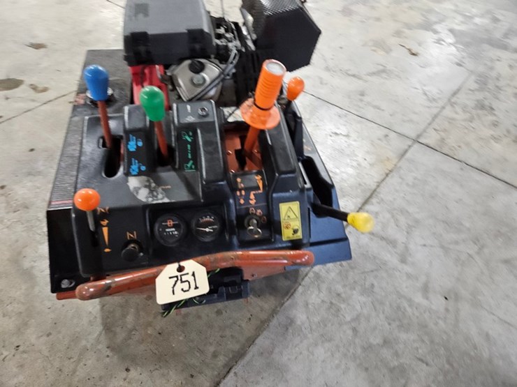 ditch-witch-1820-image-17