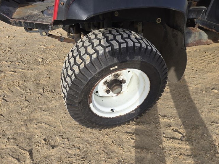 #148-•-2003-toro-5600-sprayer-with-18'-booms-image-11