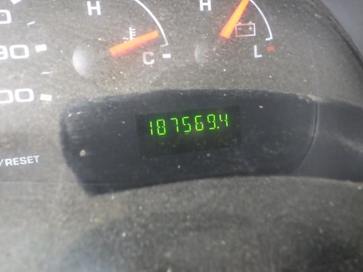 2004-ford-e350-image-35