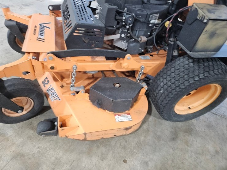 #680-•-scag-v-ride-ii-fuel-injected-stand-on-mower-image-11