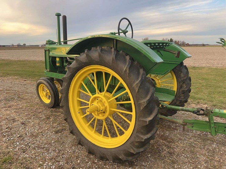 john-deere-model-b-image-3