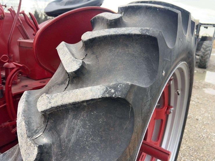 farmall-300-image-54