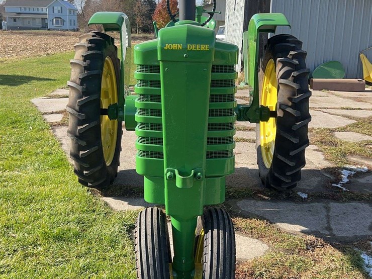 john-deere-model-b-image-8