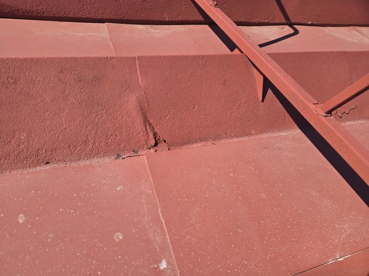 #226-•-portable-hay-feed-wagon-image-9