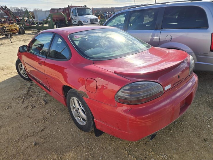 #276-•-2001-pontiac-grand-prix-gt-image-9