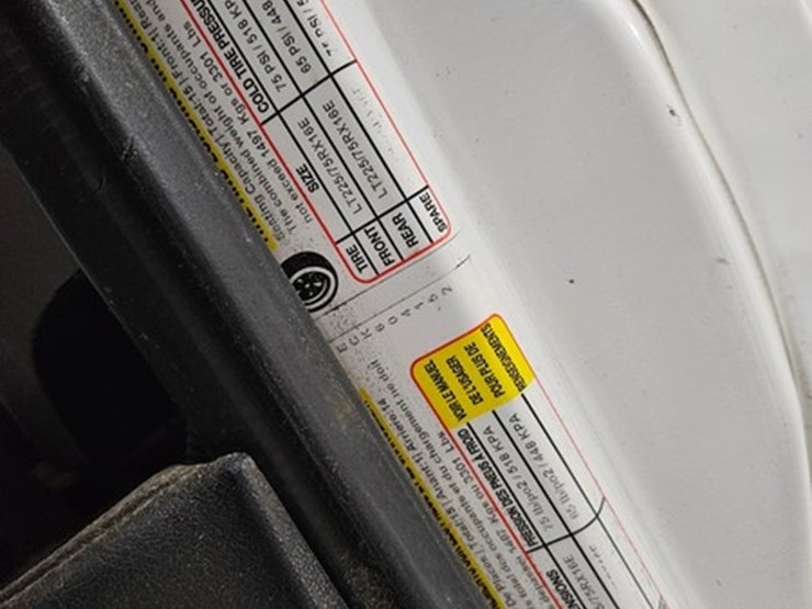 2012-ford-e350-image-45