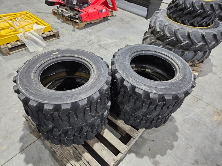 #659-•-2026-forerunner-sks1-(4)-12-16.5-tires-image-2