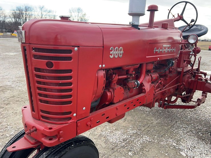 farmall-300-image-15