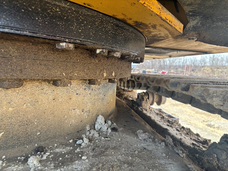 deere-160c-lc-image-68