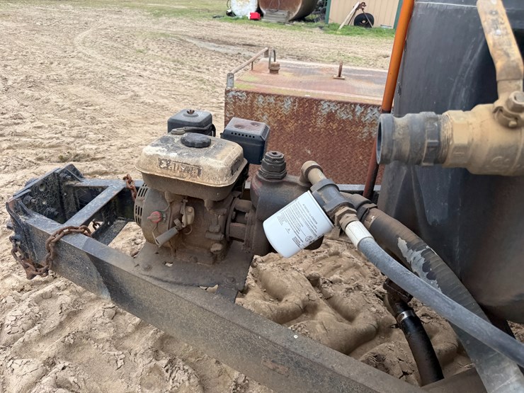 #41261-•-kbh-1000-gallon-fuel-wagon-image-28