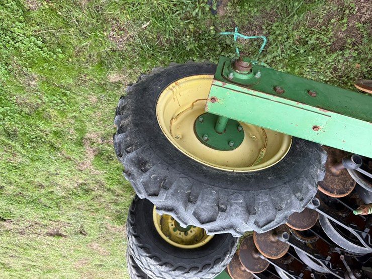 john-deere-1560-image-10