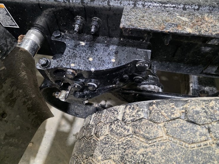 2017-peterbilt-579-image-30