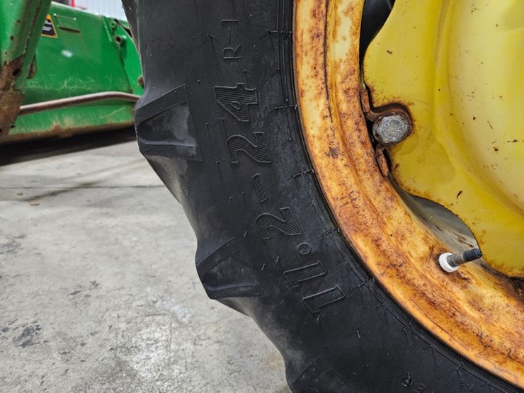 john-deere-5520-image-40