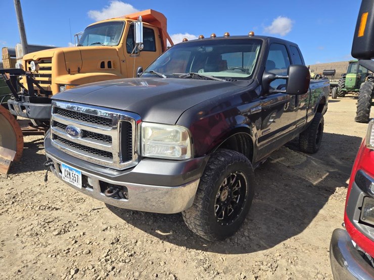 2005-ford-f350-image-1