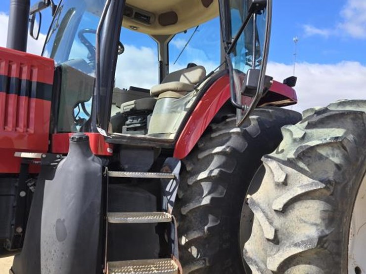 case-ih-mx180-image-18