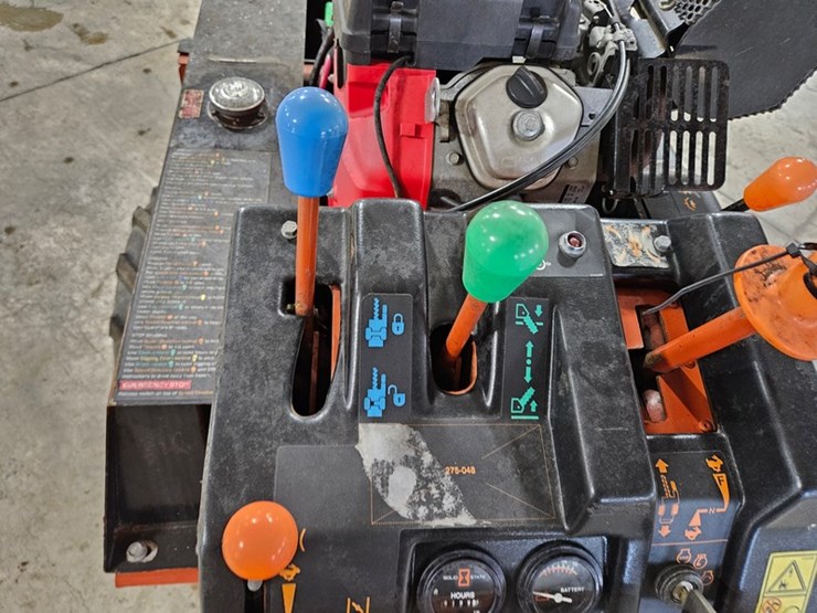 ditch-witch-1820-image-18