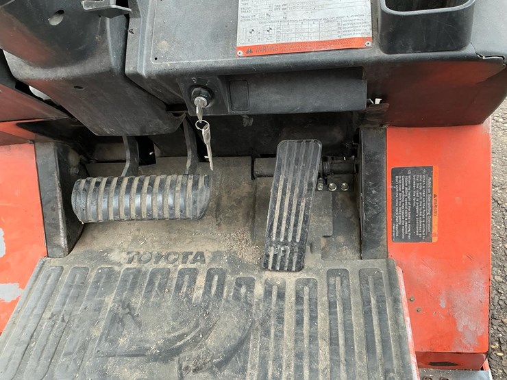 toyota-7fgcu25-image-14