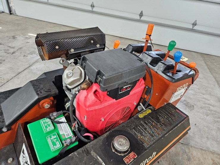 ditch-witch-1820-image-14