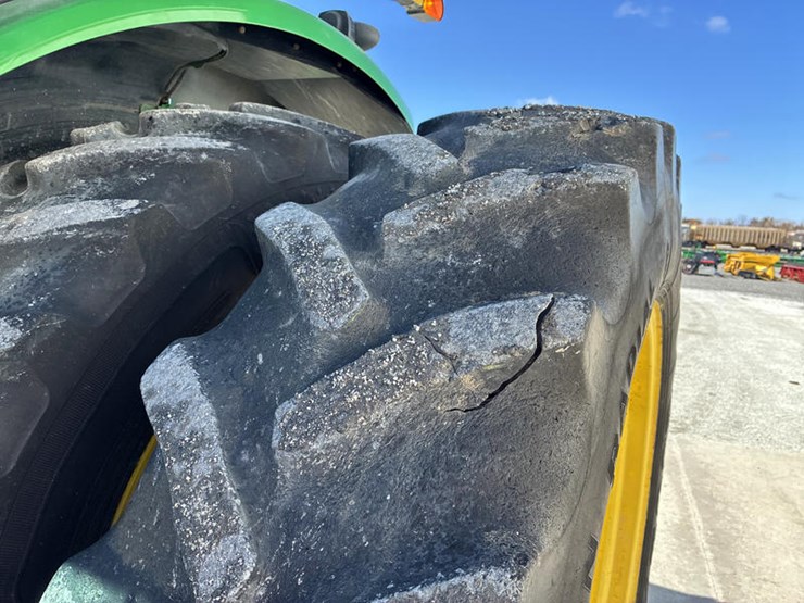 2013-john-deere-8360r-image-54