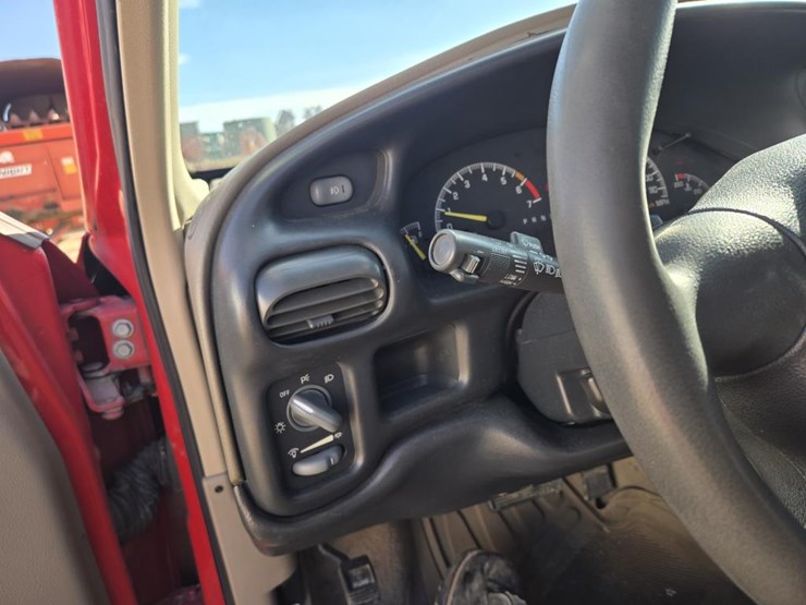 #276-•-2001-pontiac-grand-prix-gt-image-23