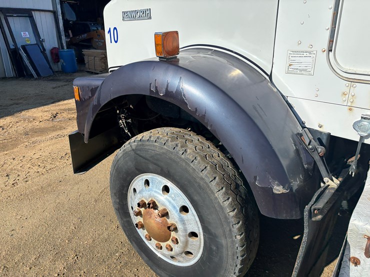 1990-kenworth-t880-image-13