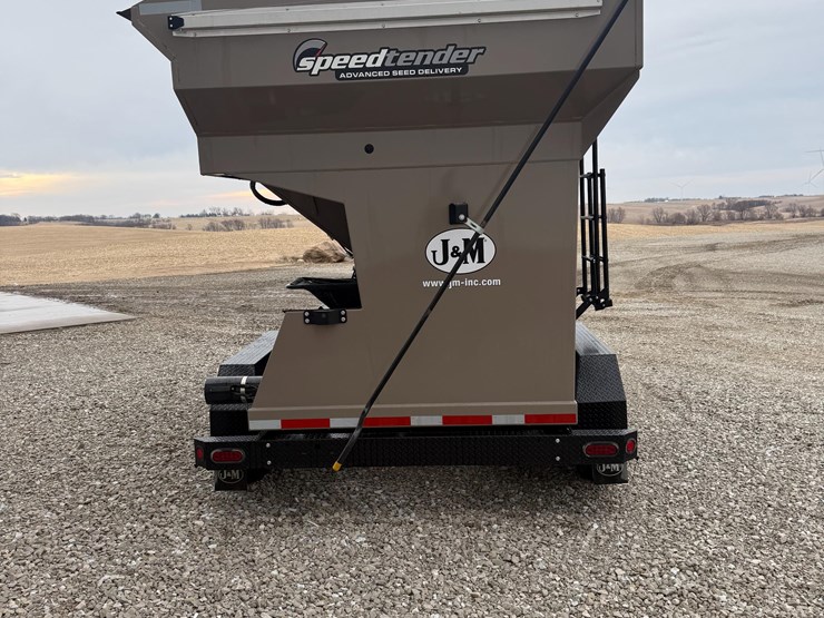 j&m-lc290-t/a-seed-tender-image-6