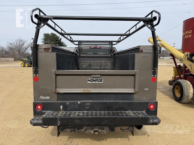 2014-chevrolet-3500hd-image-5