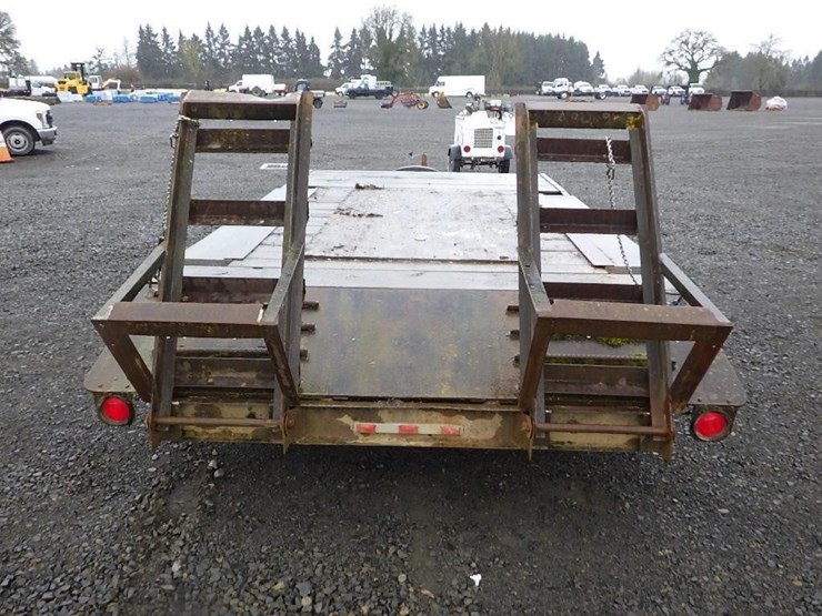 2010-hmde-14'-3-axle-flatbed-trailer-image-6