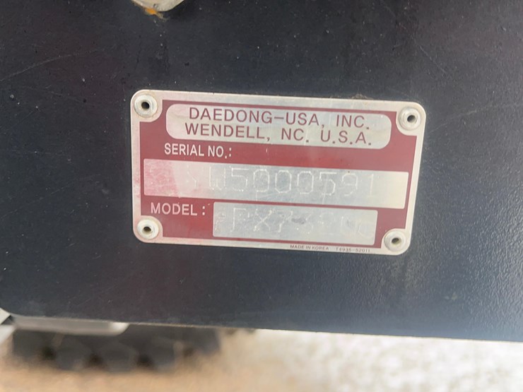 kioti-rx8320-power-shuttle-tractor-with-loader-image-11