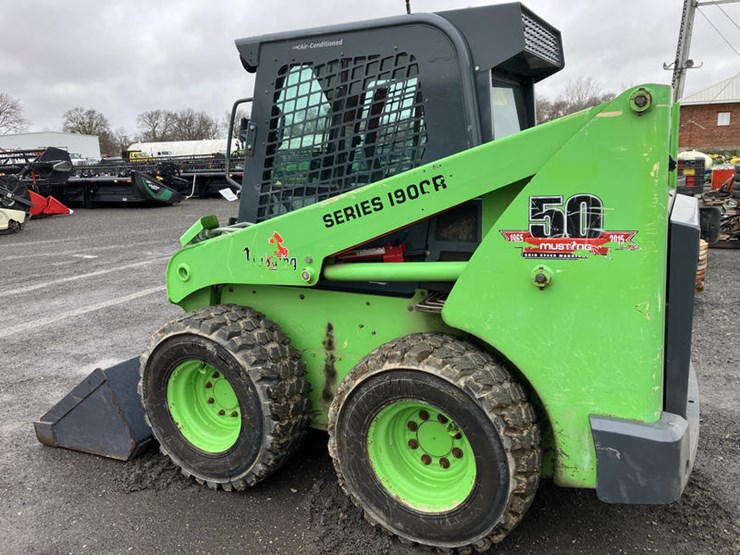 mustang-1900r-image-2