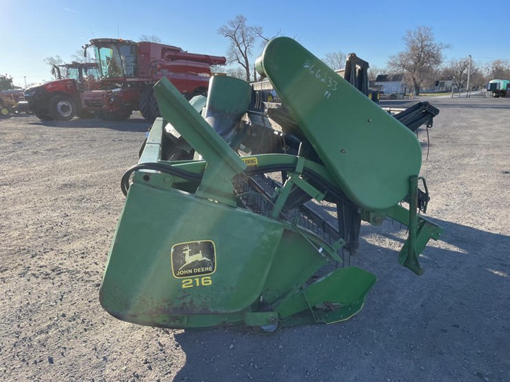 john-deere-216-image-15