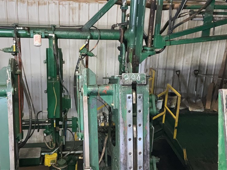 #200-•-2002-salem-4-headblock-slant-carriage-image-46