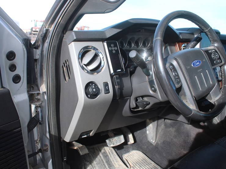 2013-ford-f350-image-47