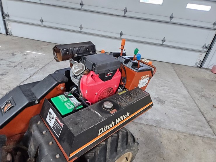 ditch-witch-1820-image-13