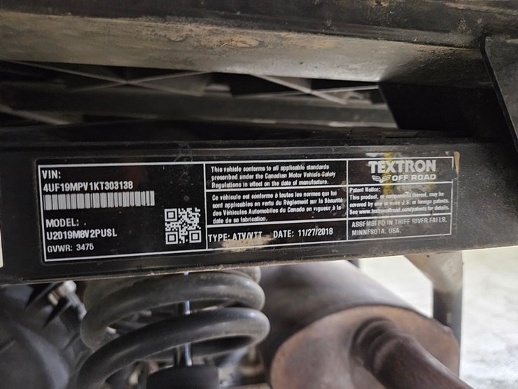 2019-john-deere-gator-image-38