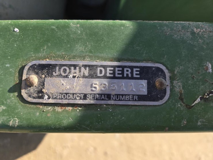 john-deere-212-image-3