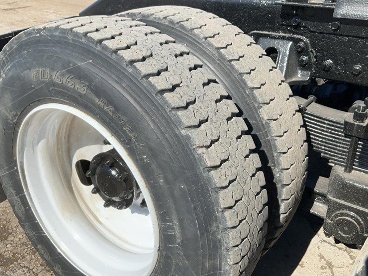 1999-kenworth-t800b-image-52