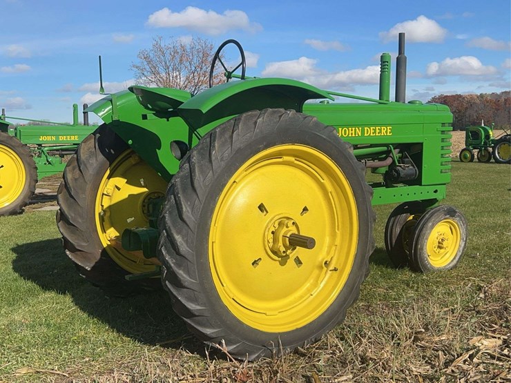 john-deere-model-b-image-3