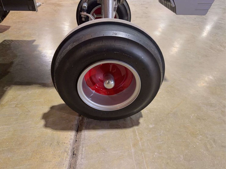 massey-ferguson-1100-image-21