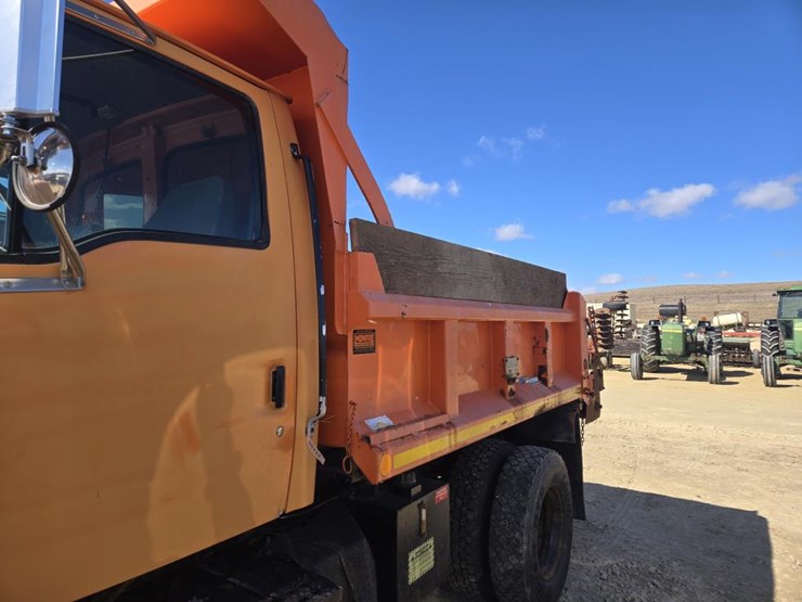 #232-•-1998-ford-h-series-l8511-dump-truck-image-18