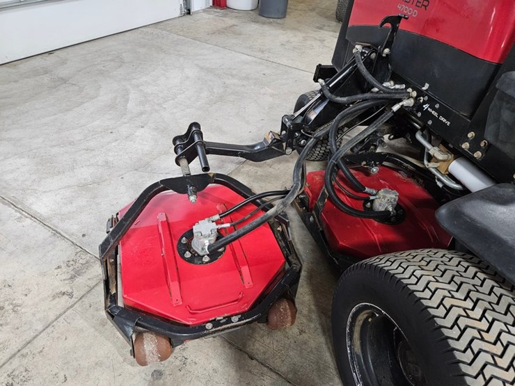 toro-groundsmaster-4700d-image-9