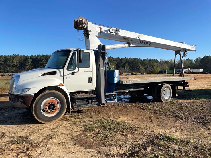 2007-international-durastar-4200-image-1