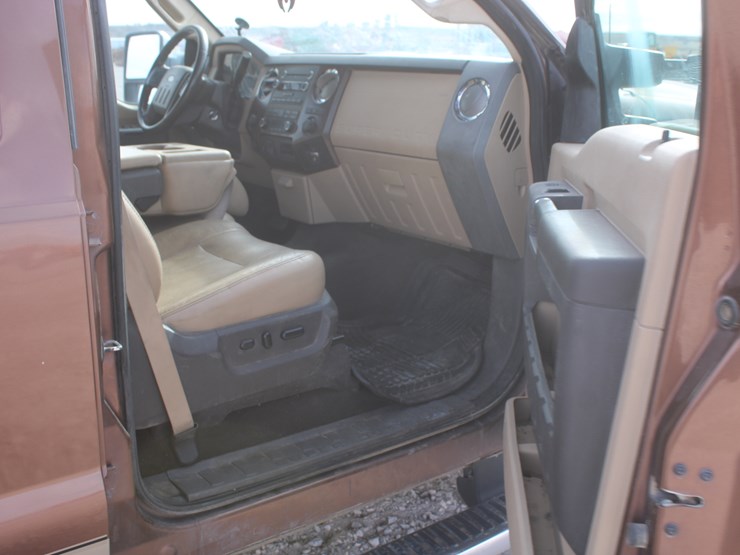 2011-ford-f250-lariat-image-19