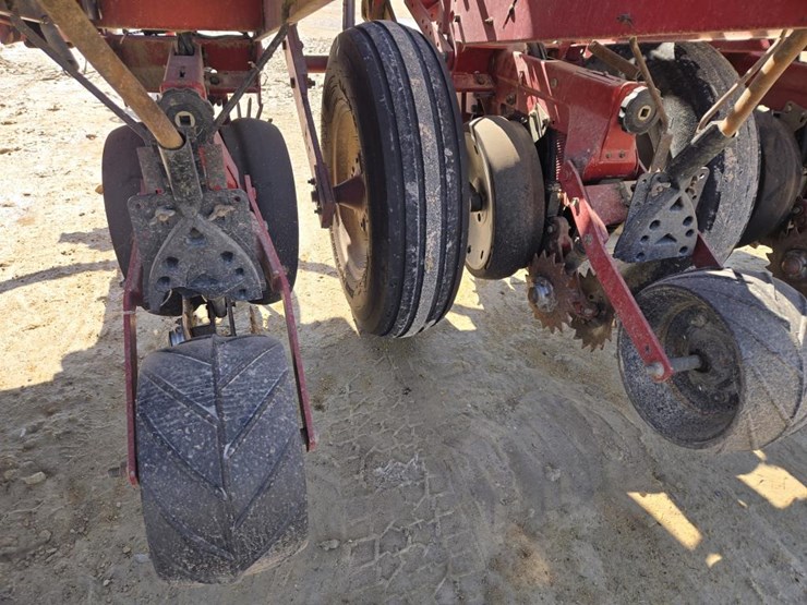 international-955-image-7