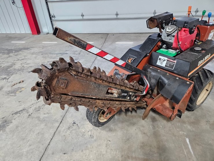 ditch-witch-1820-image-9