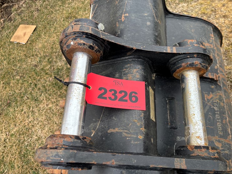 caterpillar-36-image-6