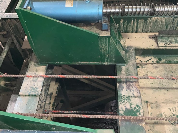 #202-•-salem-track-and-frame-image-3