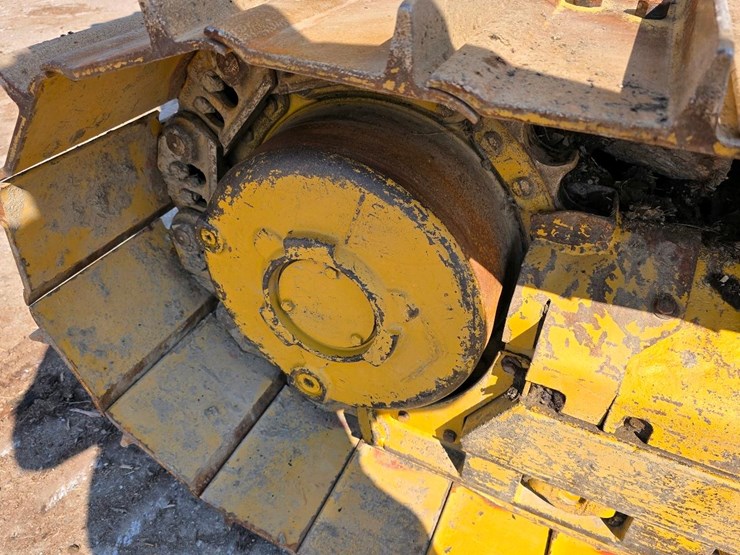 2007-caterpillar-d5g-image-45