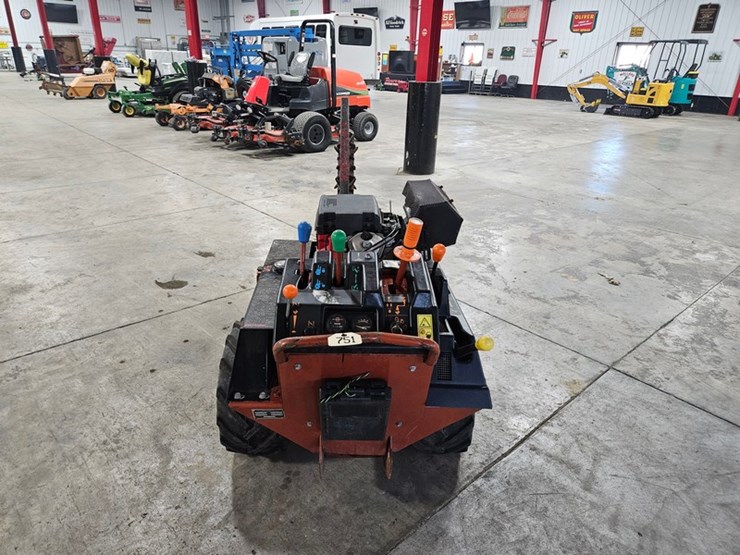 ditch-witch-1820-image-4